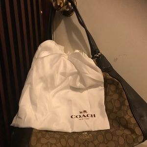 COACH authentic Edie 31 Signature Shoulder bag